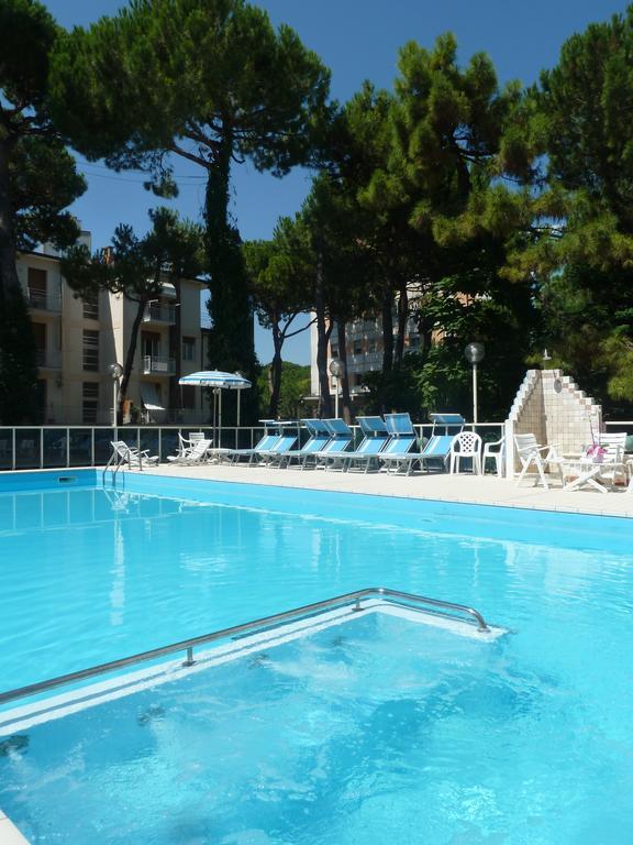 Hotel Astra Milano Marittima Ngoại thất bức ảnh
